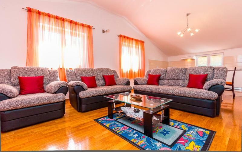 Apartmán Kuca Za Odmor - Apartman Vito Valtura Exteriér fotografie